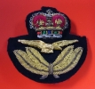 C28. Officers Cap Badge